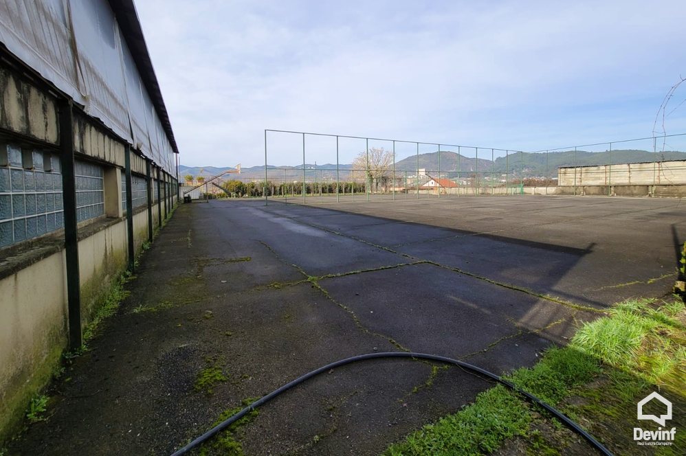 Tirane For Sale Multifunctional Building Me shume se 4 dhoma  Residential Complex Residential Complex Multifunctional Building Hotel restorant turistike turizem azil bujtine