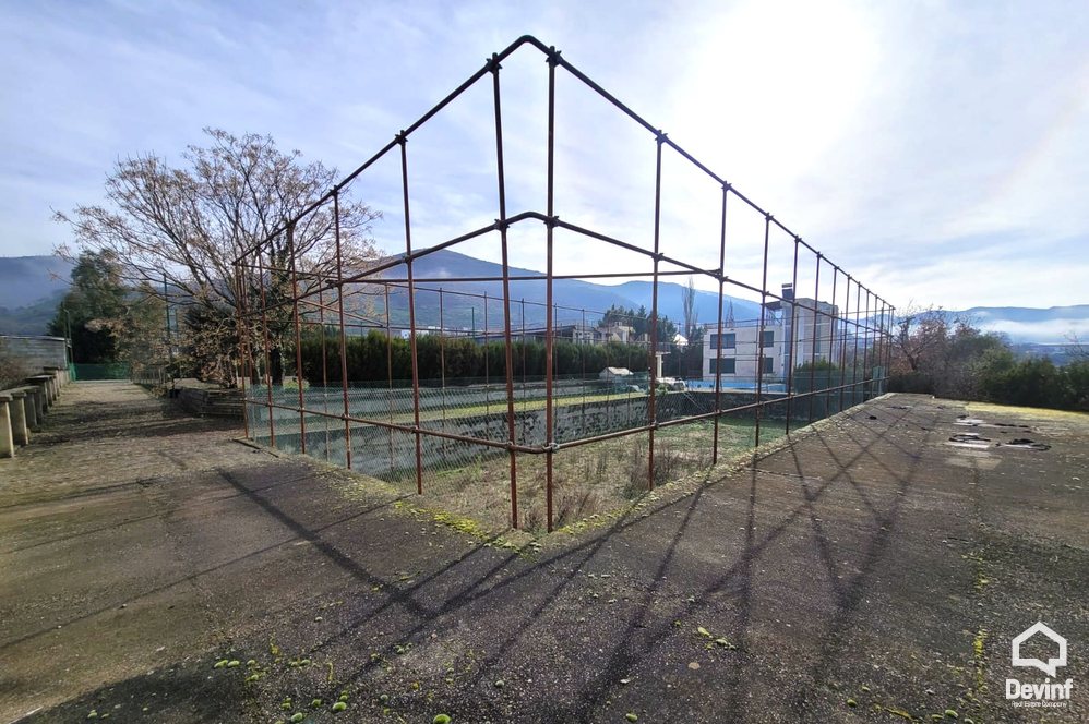 Tirane For Sale Multifunctional Building Me shume se 4 dhoma  Residential Complex Residential Complex Multifunctional Building Hotel restorant turistike turizem azil bujtine