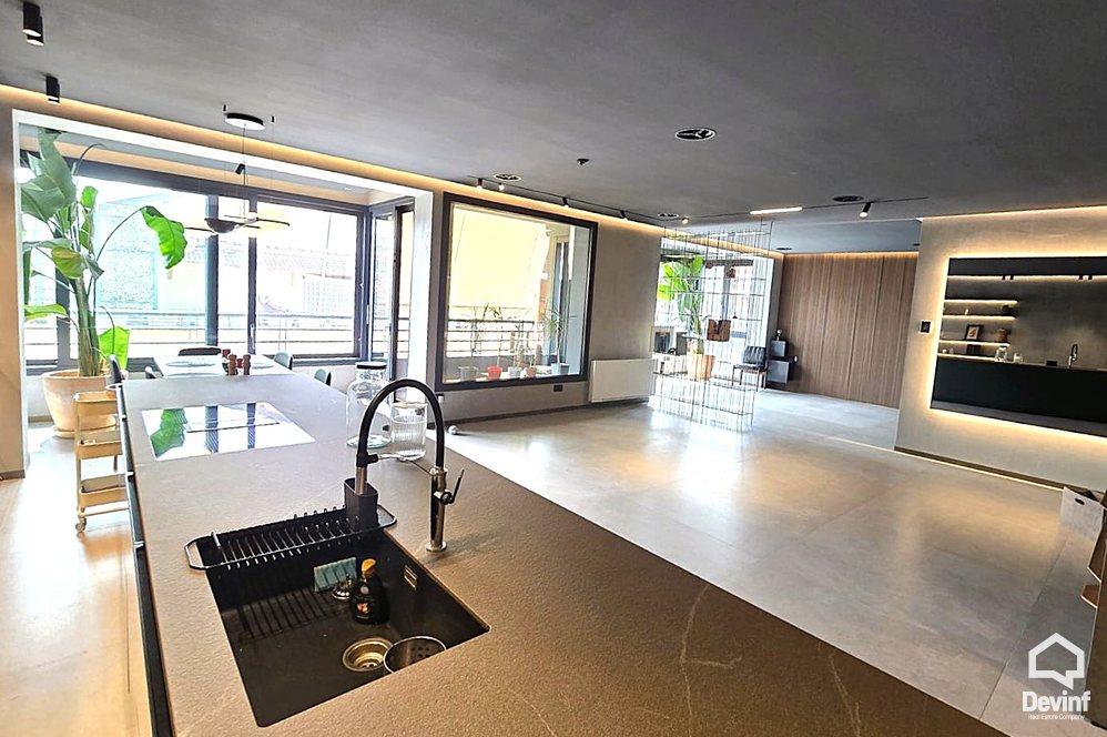 Tirane Qera Apartament 1+1 Pallat i ri ne qender te zones se Bllokut zyre apartament