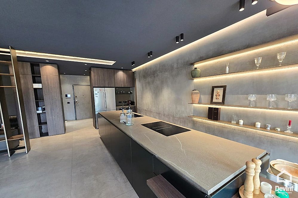 Tirane Qera Apartament 1+1 Pallat i ri ne qender te zones se Bllokut zyre apartament