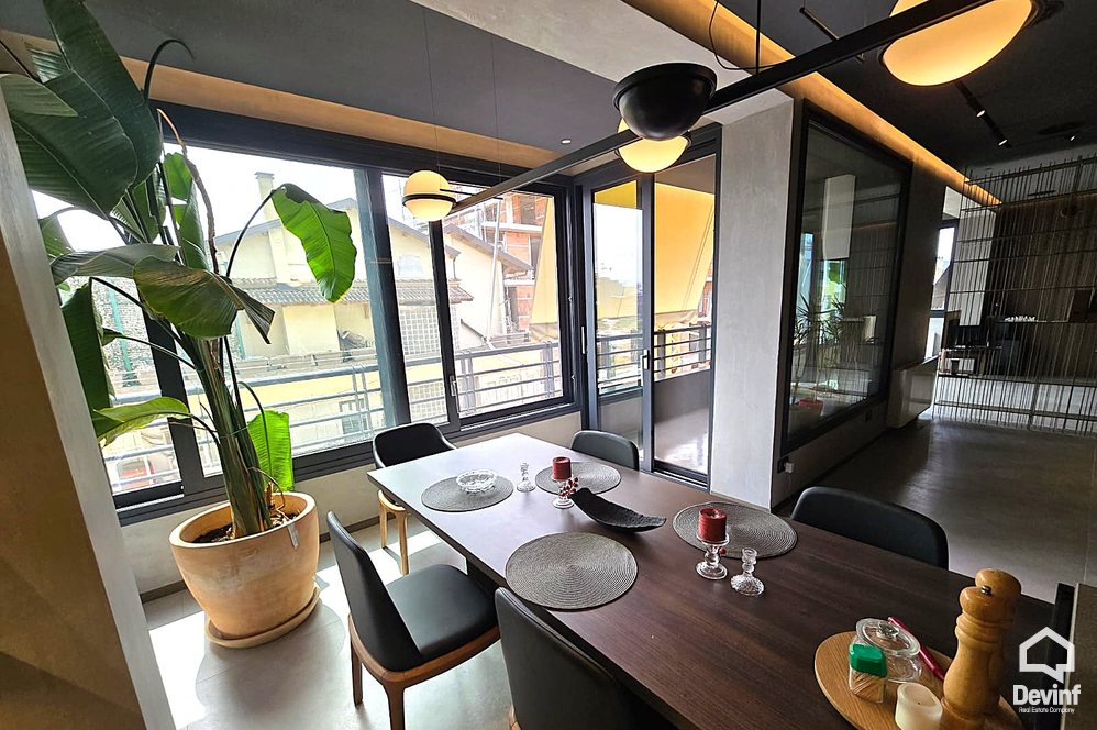 Tirane Qera Apartament 1+1 Pallat i ri ne qender te zones se Bllokut zyre apartament