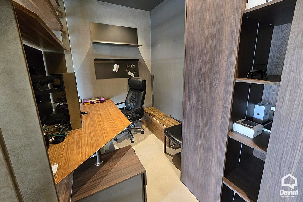 Tirane Qera Apartament 1+1 Pallat i ri ne qender te zones se Bllokut zyre apartament