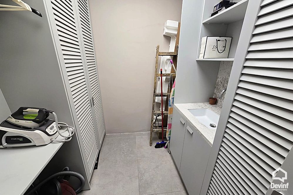 Tirane Qera Apartament 1+1 Pallat i ri ne qender te zones se Bllokut zyre apartament