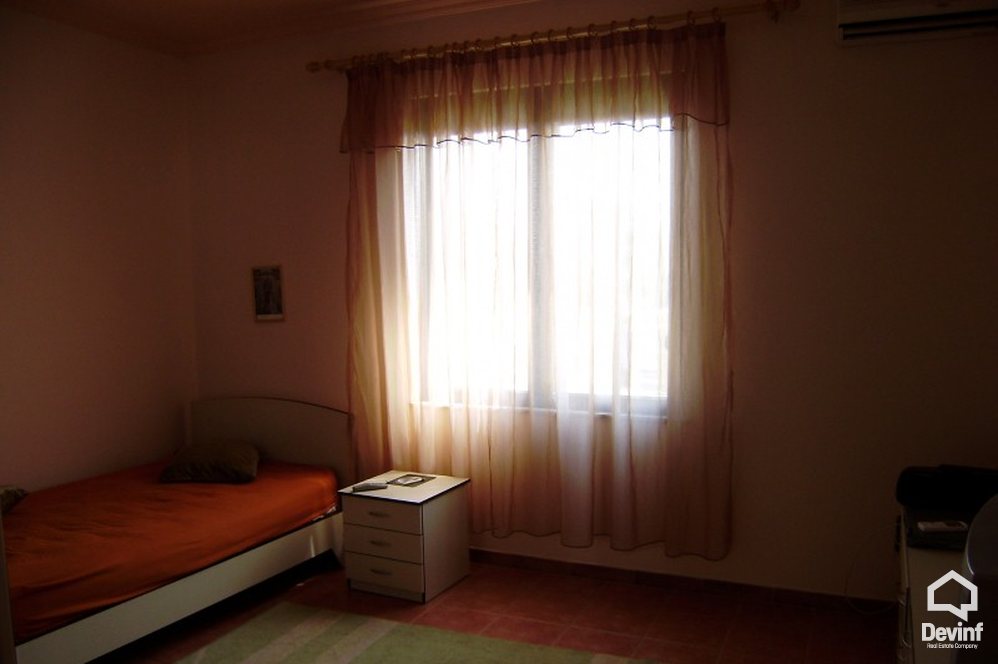 Tirane Qera Vile 4+1+A Vile ne zonen e Klubit Sportiv Dinamo zyre vile