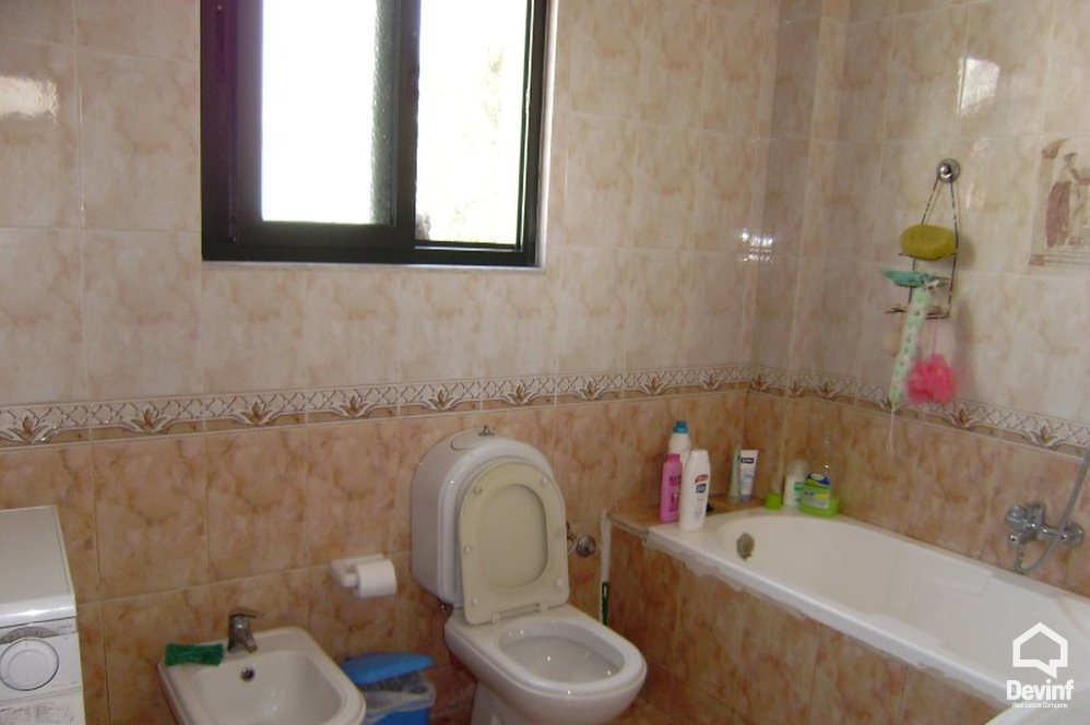 Tirane Qera Vile 4+1+A Vile ne zonen e Klubit Sportiv Dinamo zyre vile