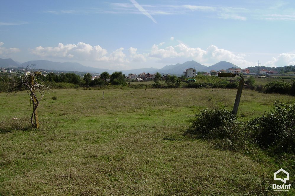 Tirane For Sale Land  Situated near by the nacional road Tirana-Elbasan, in Sauk. Building Plot
