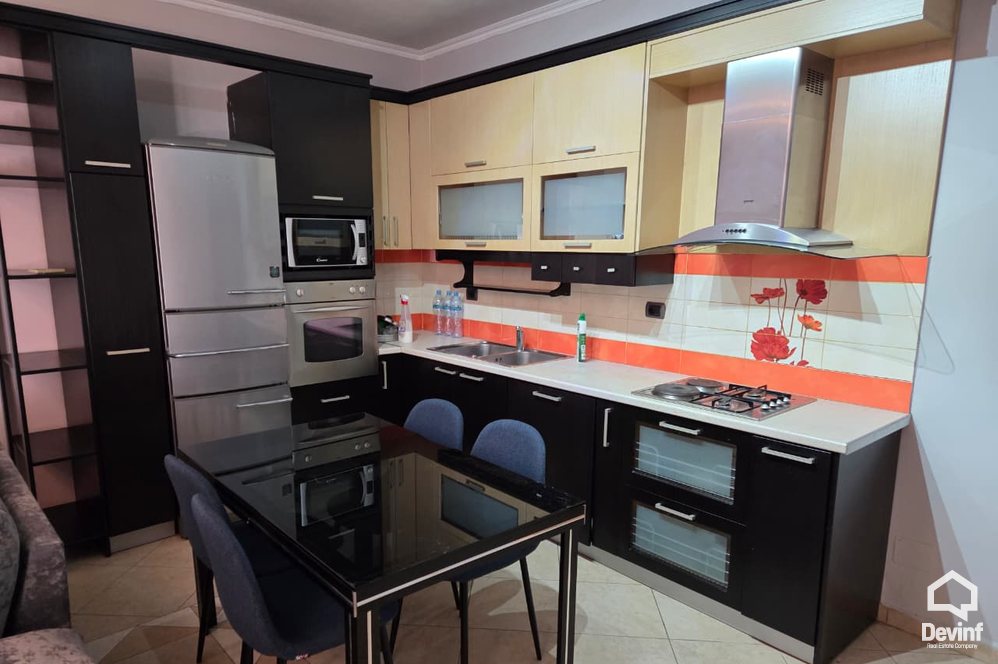 Tirane Qera Apartament 2+1 Apartament ne nje pallat te ri ne zonen e qendres se Tiranes 