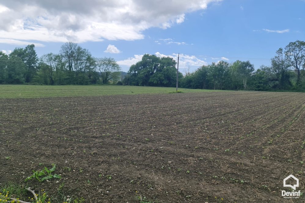 Tirane For Sale Land  Positioned close to the way to the Rinas Airport. Industrial Land Building Plot