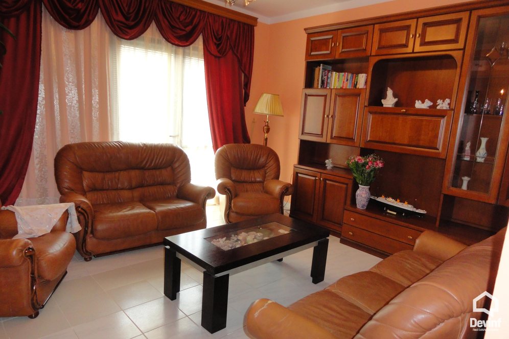 Tirane Qera Apartament 2+1+G Vile ndodhet ne zonen e vilave te Selites kat vile