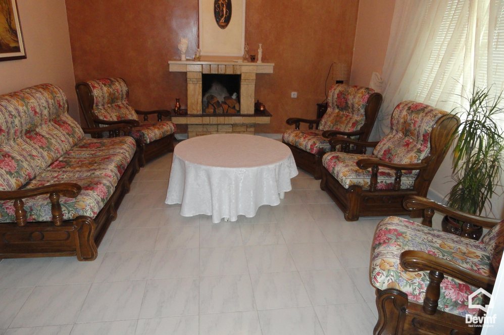 Tirane Qera Apartament 2+1+G Vile ndodhet ne zonen e vilave te Selites kat vile
