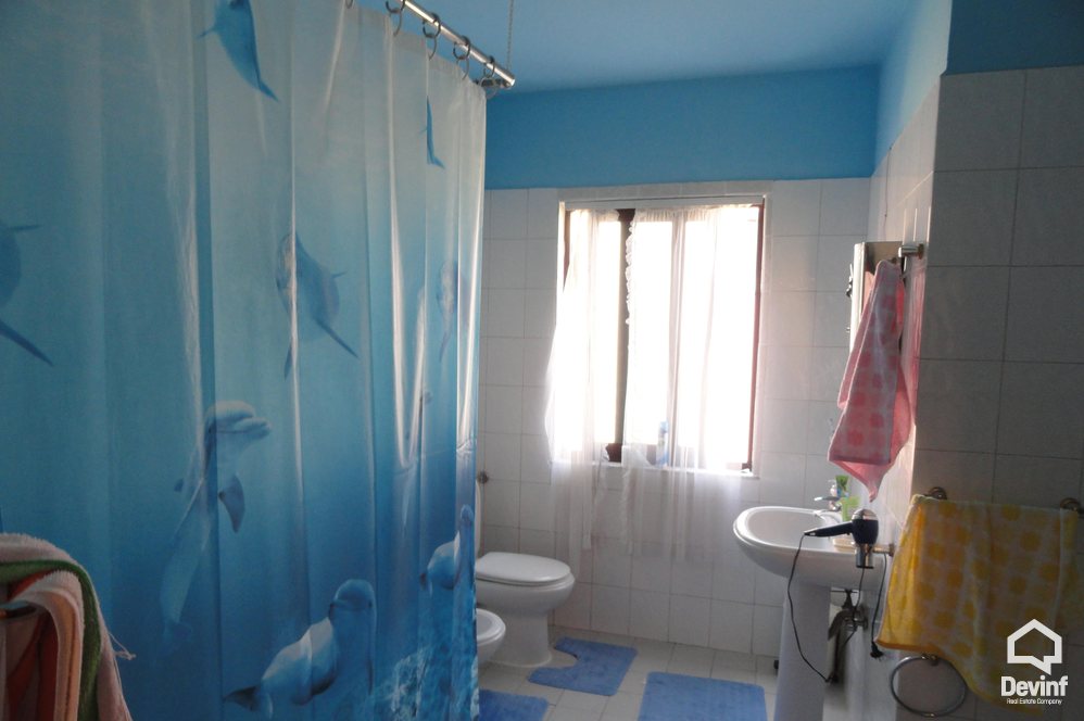 Tirane Qera Apartament 2+1+G Vile ndodhet ne zonen e vilave te Selites kat vile