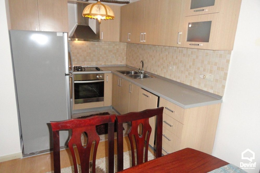 Tirane Qera Vile  prane kompleksit te vilave te Amerikane ne Rr. Elbasanit vile kompleks rezidencial