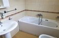 Tirane Qera Apartament 2+1+G Apartament ne pallat te ri ne Rr. Kavajes shume prane rruges se ambasadave apartament