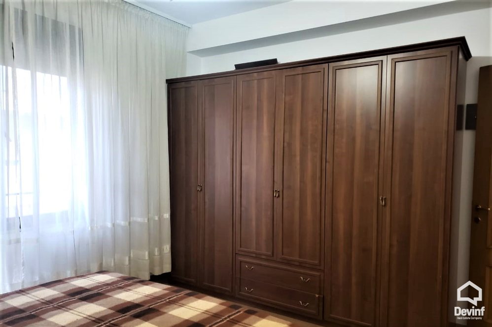 Tirane Qera Apartament 2+1+G Apartament ne pallat te ri ne Rr. Kavajes shume prane rruges se ambasadave apartament