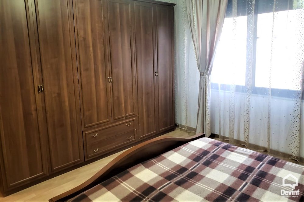 Tirane Qera Apartament 2+1+G Apartament ne pallat te ri ne Rr. Kavajes shume prane rruges se ambasadave apartament