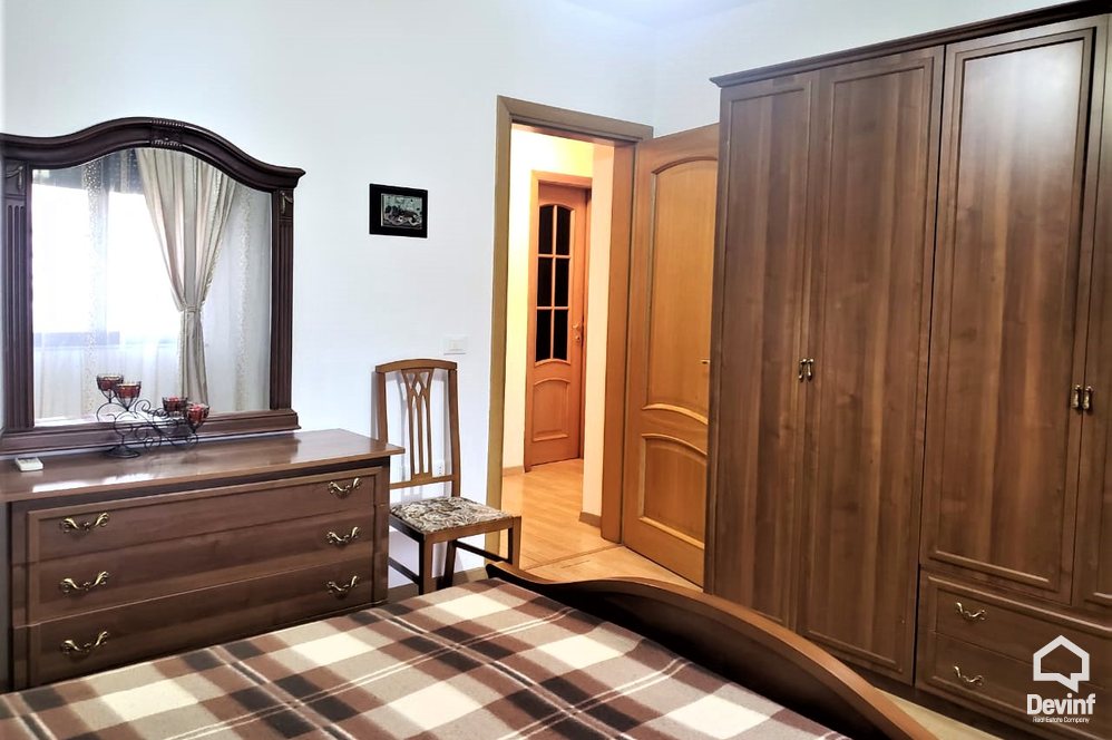 Tirane Qera Apartament 2+1+G Apartament ne pallat te ri ne Rr. Kavajes shume prane rruges se ambasadave apartament