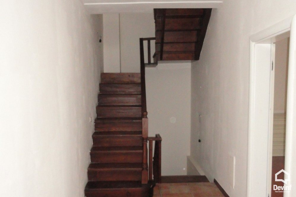 Tirane Qera Apartament 3+1+G Apartament ne qender te Tiranes apartament