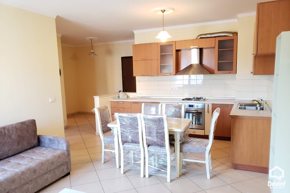 Tirane Qera Apartament 3+1+A Rr. Barrikadave apartament
