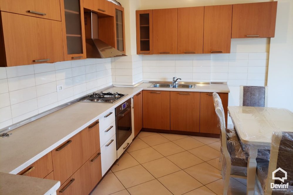 Tirane Qera Apartament 3+1+A Rr. Barrikadave apartament