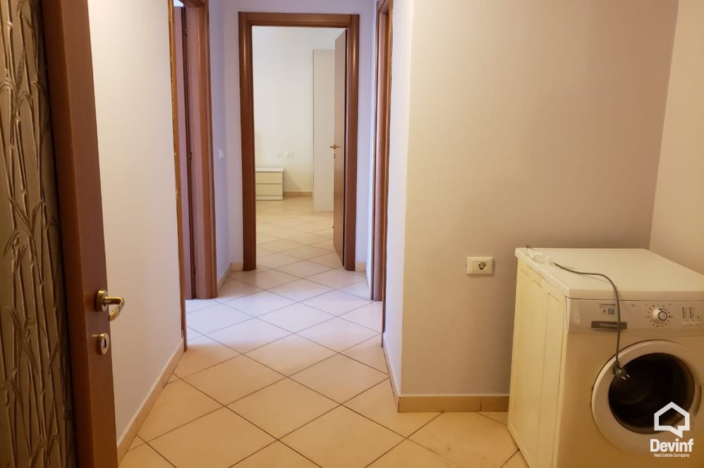 Tirane Qera Apartament 3+1+A Rr. Barrikadave apartament