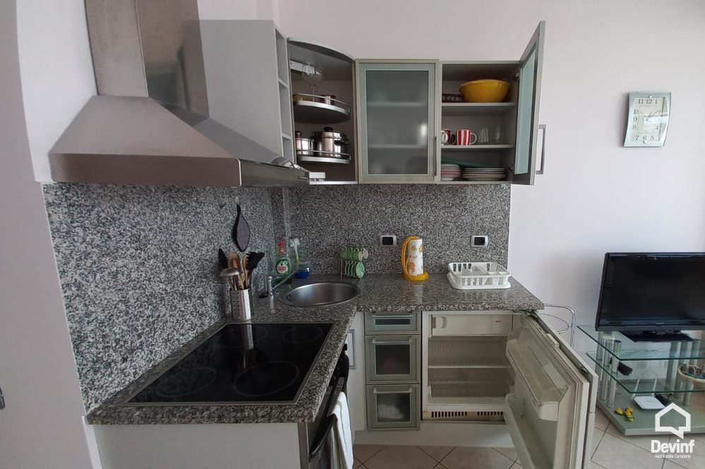 Tirane Qera Apartament 1+1 Apartament i ri prane zones se Bllokut apartament