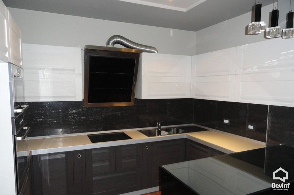 Tirane Shitje Apartament 1+1+A Rruga e Dibres apartament