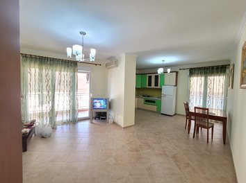 Apartament Qera Apartamenti ndodhet ne nje pallat te ri ne Rr. Myslym Shyri