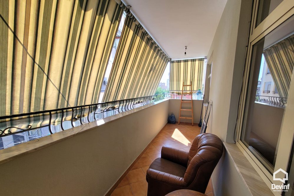 Tirane Qera Apartament 2+1+A Apartament ne Rr. Fortuzi apartament