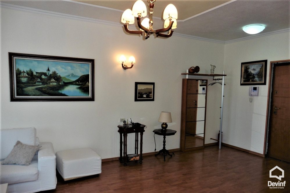 Tirane Shitje Apartament 2+1+A Apartamenti ndodhet ne nje pallat te ri prane Hotel Sheraton apartament