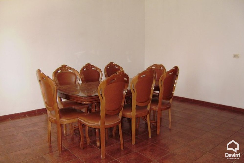 Tirane Qera Vile  Vila ndodhet ne zonen e vilave te Selites apartament