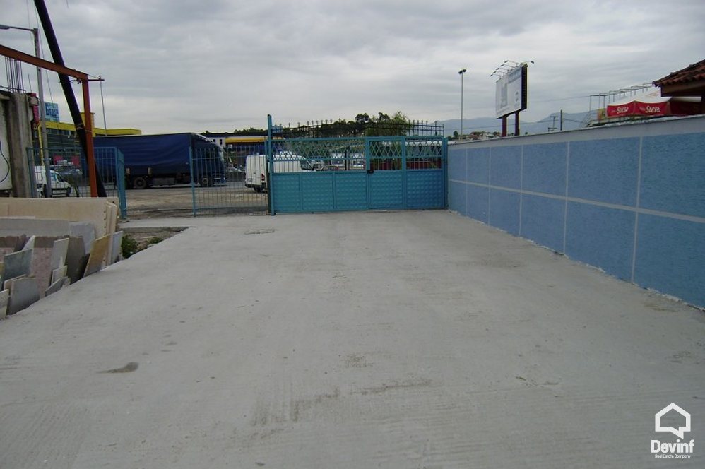 Tirane For Sale Warehouse  Positioned in the Highway Tirana-Durres. 