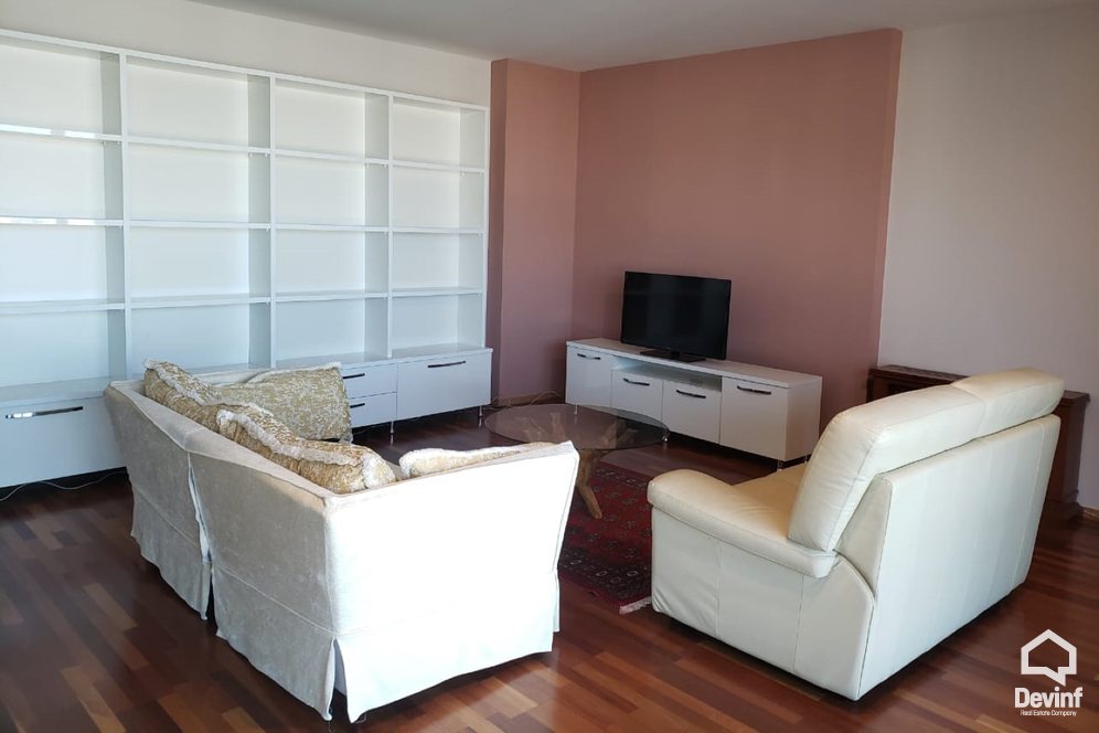 Tirane Qera Apartament 3+1+G Apartamenti ndodhet ne nje ndertim te ri prane Piramides apartament