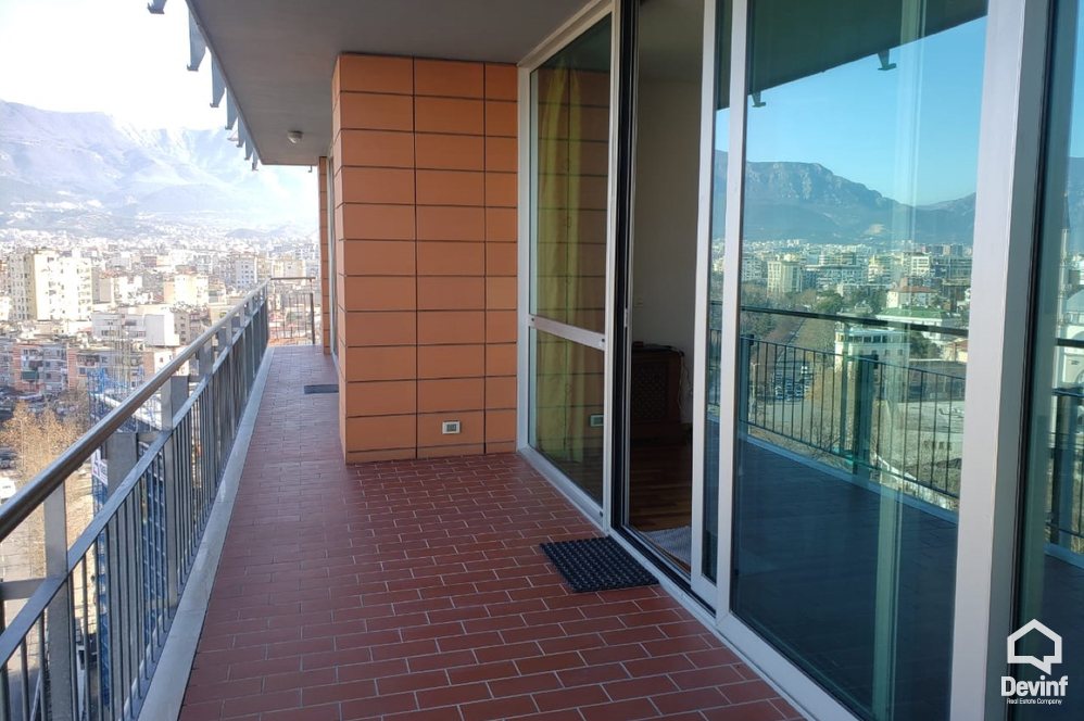 Tirane Qera Apartament 3+1+G Apartamenti ndodhet ne nje ndertim te ri prane Piramides apartament