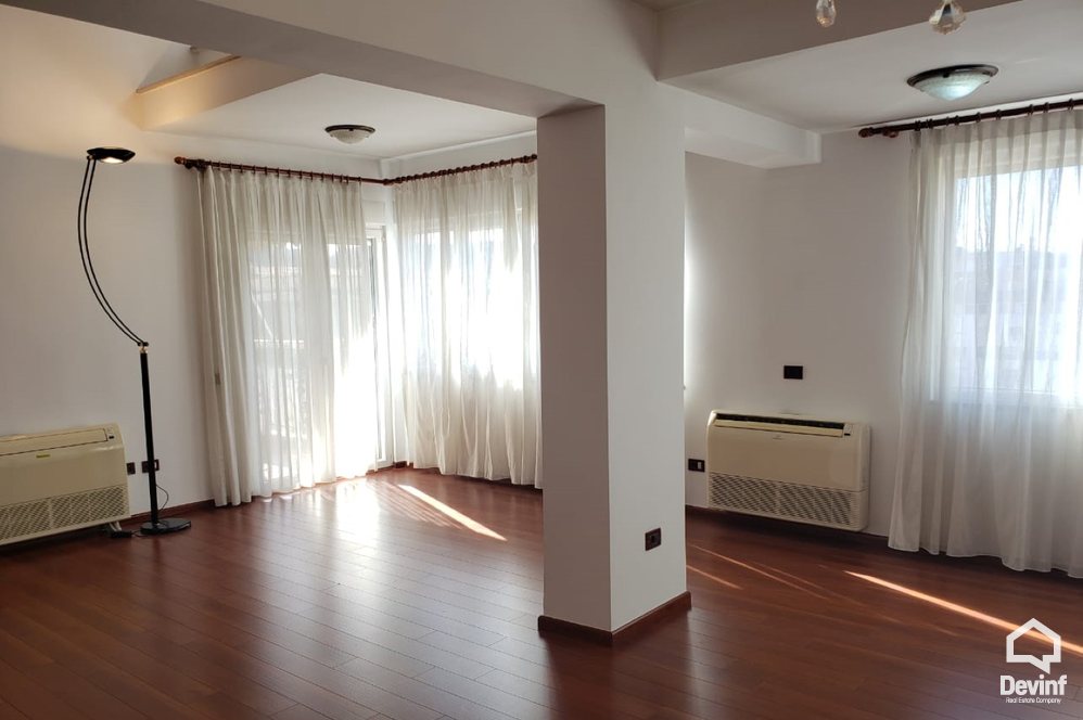 Tirane Qera Apartament 3+1+G Apartament dubleks ne zonen e Bllokut apartament