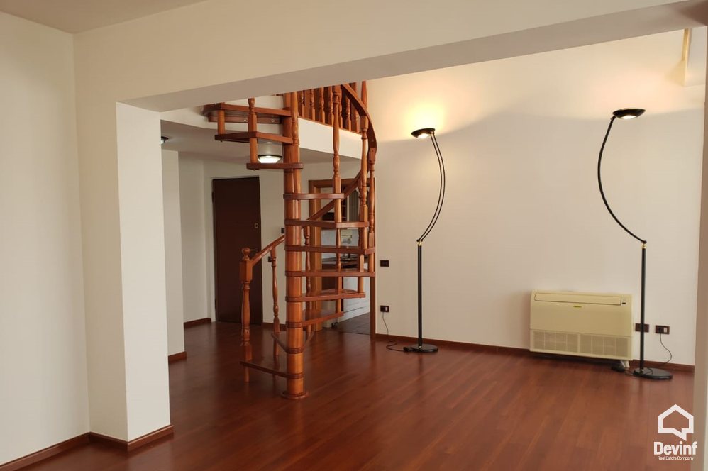 Tirane Qera Apartament 3+1+G Apartament dubleks ne zonen e Bllokut apartament