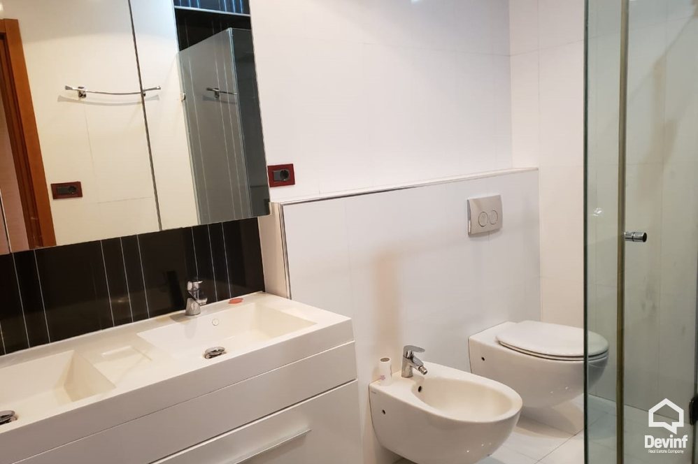 Tirane Qera Apartament 3+1+G Apartament dubleks ne zonen e Bllokut apartament