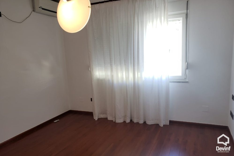 Tirane Qera Apartament 3+1+G Apartament dubleks ne zonen e Bllokut apartament