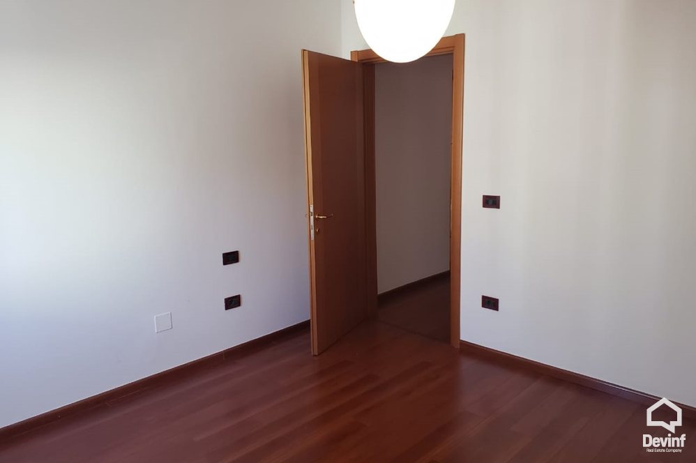 Tirane Qera Apartament 3+1+G Apartament dubleks ne zonen e Bllokut apartament