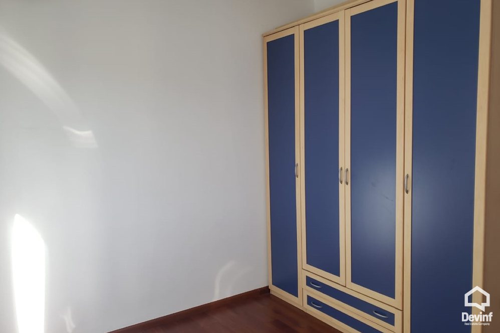 Tirane Qera Apartament 3+1+G Apartament dubleks ne zonen e Bllokut apartament