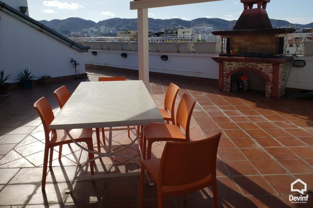 Tirane Qera Apartament 3+1+G Apartament dubleks ne zonen e Bllokut apartament