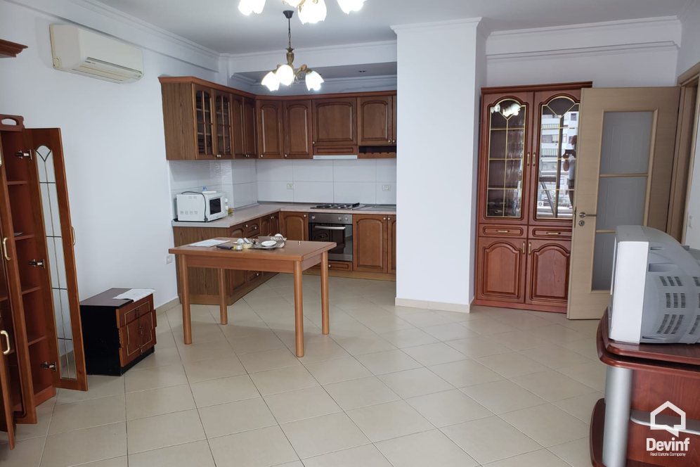 Tirane Qera Apartament 2+1+A Apartament i ri i cili ndodhet ne Rr. Barrikadave apartament