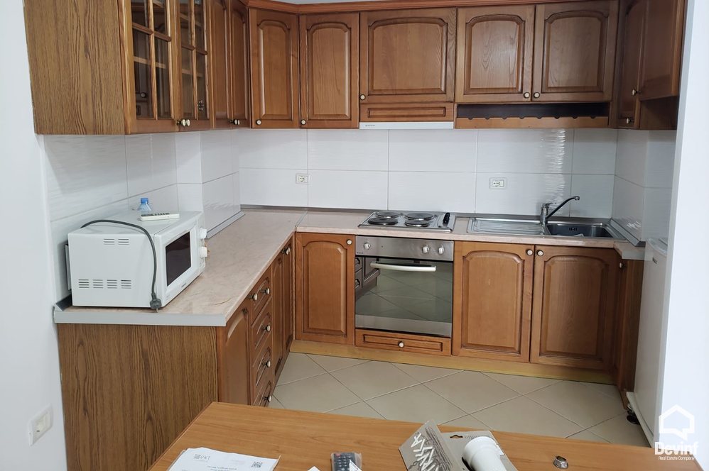 Tirane Qera Apartament 2+1+A Apartament i ri i cili ndodhet ne Rr. Barrikadave apartament
