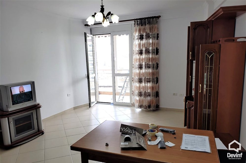 Tirane Qera Apartament 2+1+A Apartament i ri i cili ndodhet ne Rr. Barrikadave apartament