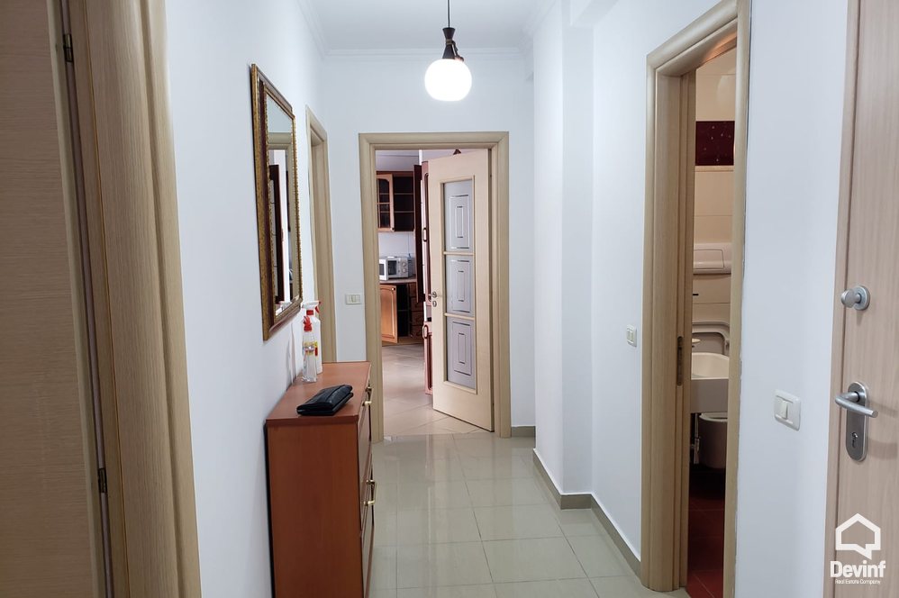 Tirane Qera Apartament 2+1+A Apartament i ri i cili ndodhet ne Rr. Barrikadave apartament