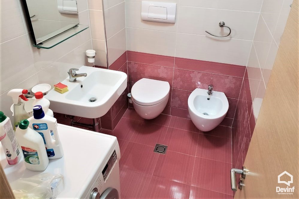 Tirane Qera Apartament 2+1+A Apartament i ri i cili ndodhet ne Rr. Barrikadave apartament