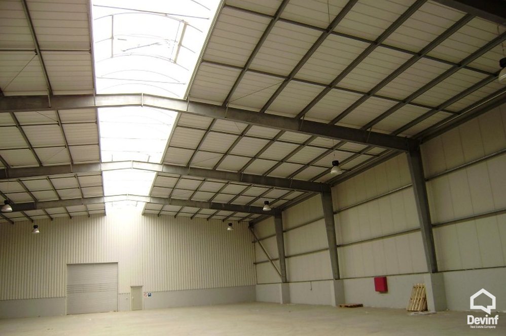 Tirane For Rent Warehouse  Located on the 6-th Km, near by Coca Cola Company. 