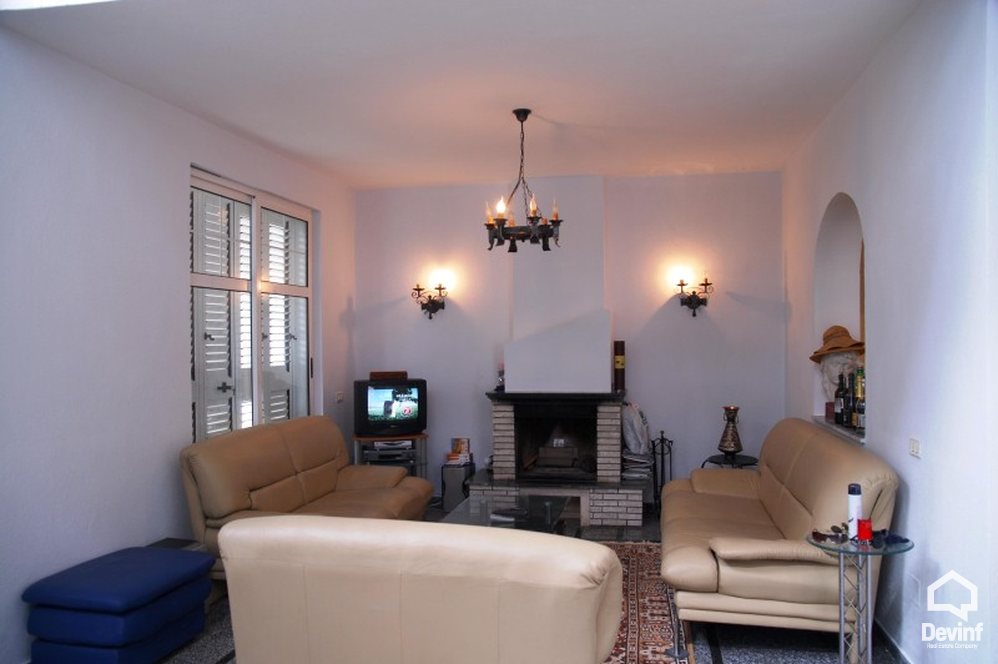 Durres For Sale Villa 3+1+G This villa is positioned in Golem beach, Durres. Residential Complex
