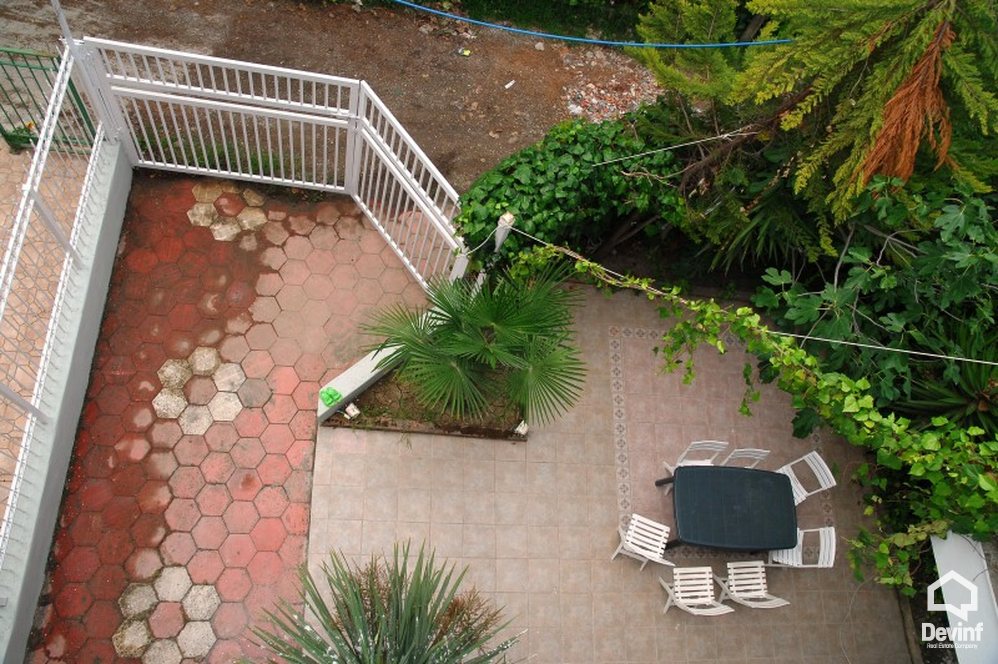 Durres For Sale Villa 3+1+G This villa is positioned in Golem beach, Durres. Residential Complex