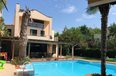 Durres Shitje Vile 3+1+G Vila ndodhet prane nje kompleksi turistik ne Malin e Robit.  bregdet kompleks rezidencial