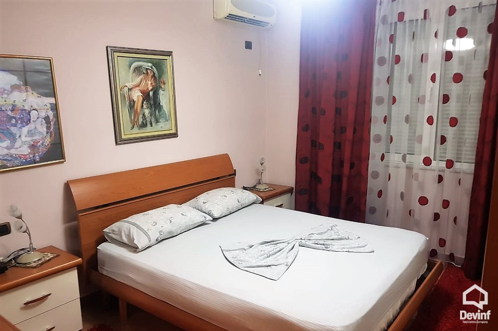 Tirane Qera Apartament 2+1+A Apartament ne nje ndertim modern ne zonen e Bllokut apartament